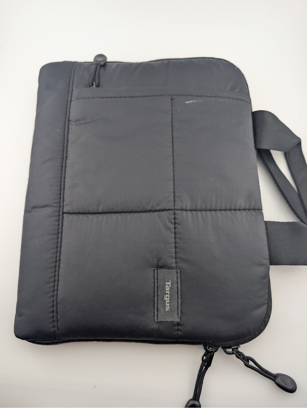 Targus Crave 10.2x8.2 Black Padded Tablet Zip Case Holder iPad Kindle TSS177-50